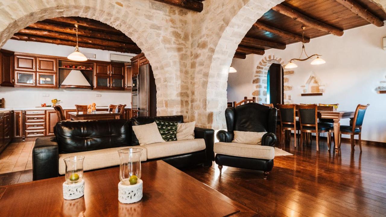 Villaer Your-villa, In Crete *